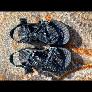 Women’s chacos size 8